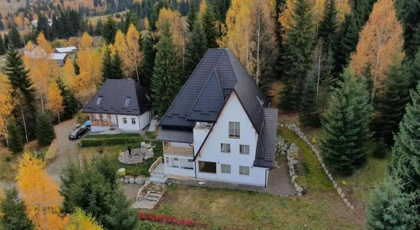 Bonita Chalet - Image 1