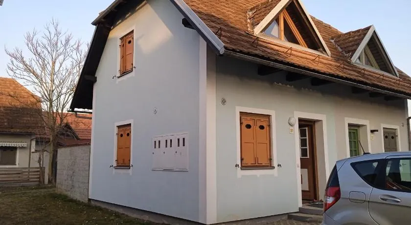 Čebelica, apartma 101, Terme Čatež - Image 1