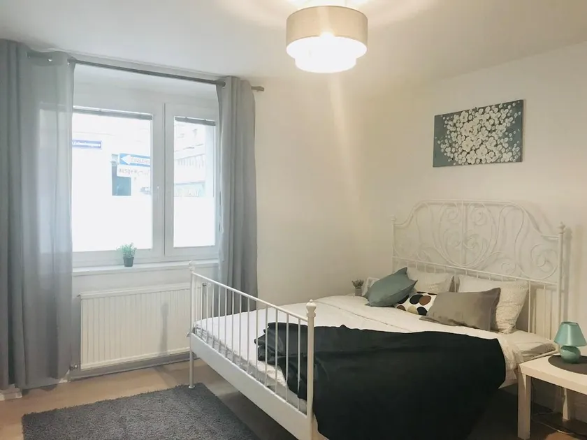 Nr.1 Perfect 3 bedrooms Near To Main Train Station - Image 1