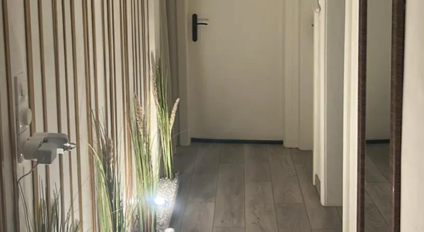 Chambre moderne dans appartement spacieux de 90m2 - Image 1
