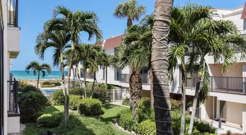 Waters Edge 104S condo - Image 1