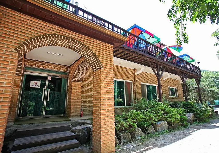 Yangpyeong Mountain Yard Pension - Image 1