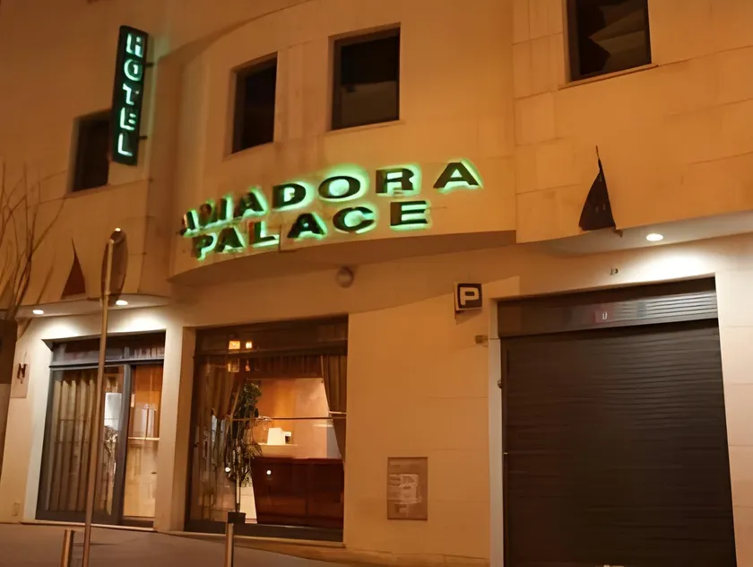Hotel Amadora Palace - Image 1