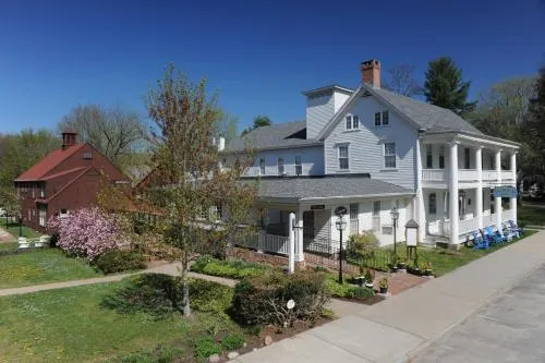 Deerfield Inn - Image 1