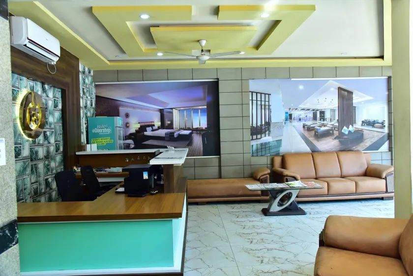 hotel fortune suites - Image 1