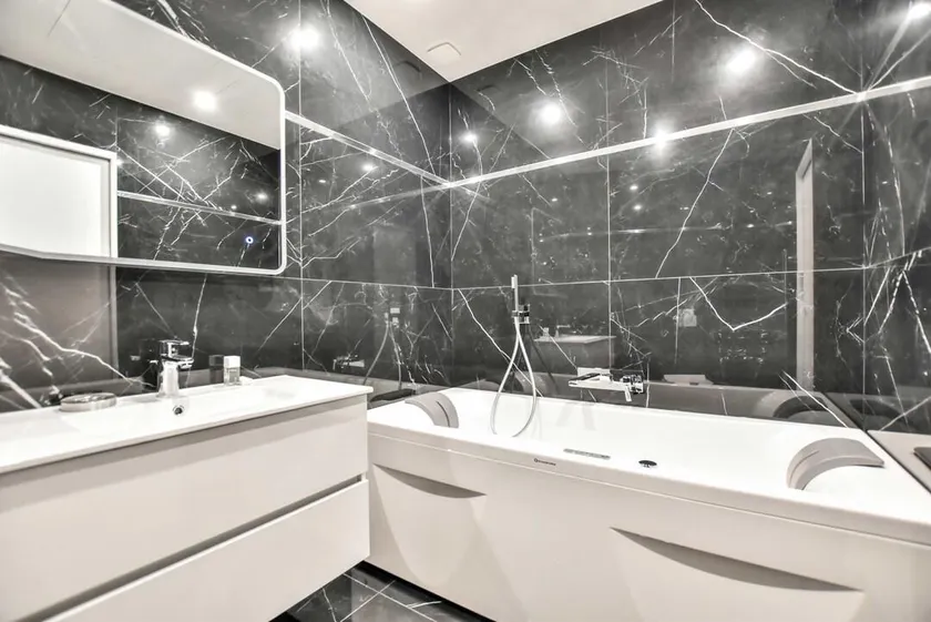 Chic studio w/ jacuzzi - 2P - Opera - Image 1