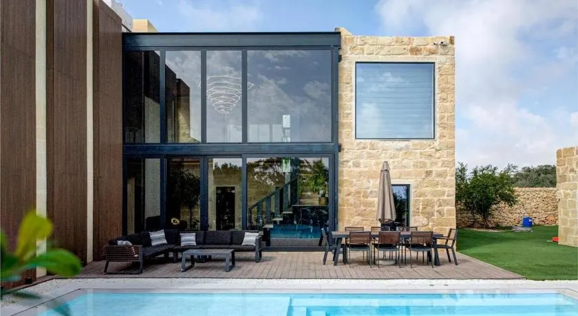 A World of Your Own, Luxurious Villa with Pools by 360 Estates - Image 1