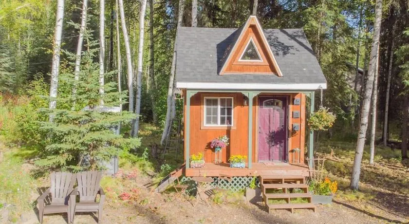 The Skarland Trail Cabin - Image 1