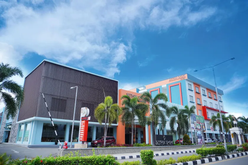 Sutan Raja Hotel & Convention Palu - Image 1