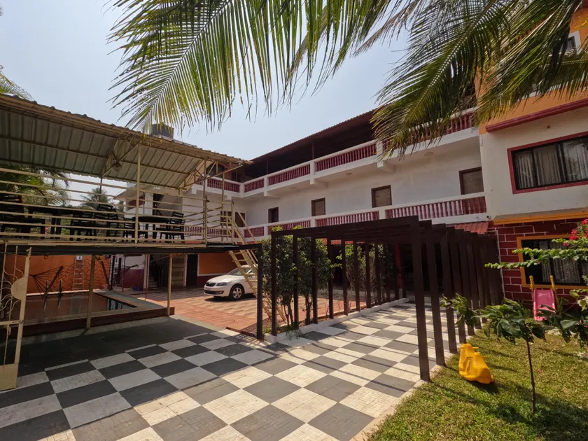 Golden bliss Resort and Pool - Image 1