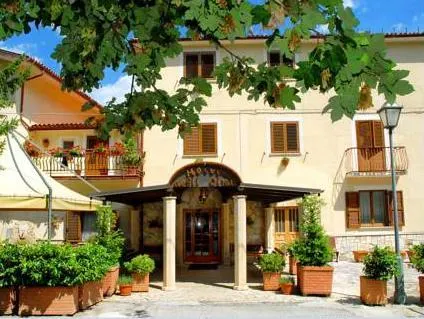 Hotel Degli Olmi - Image 1