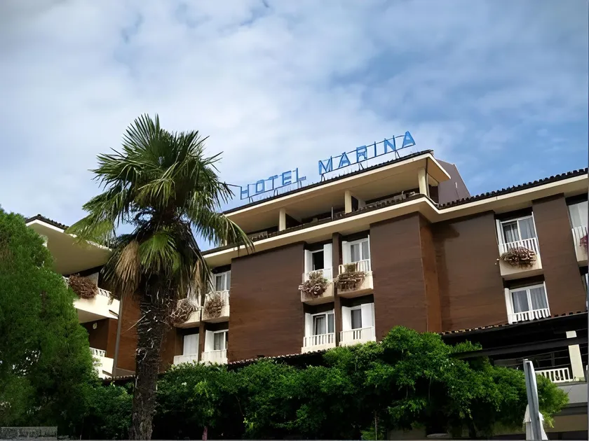 Hotel Marina - Image 1
