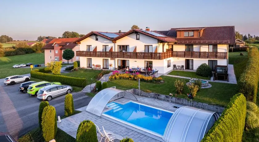 Pension Ambros - Image 1