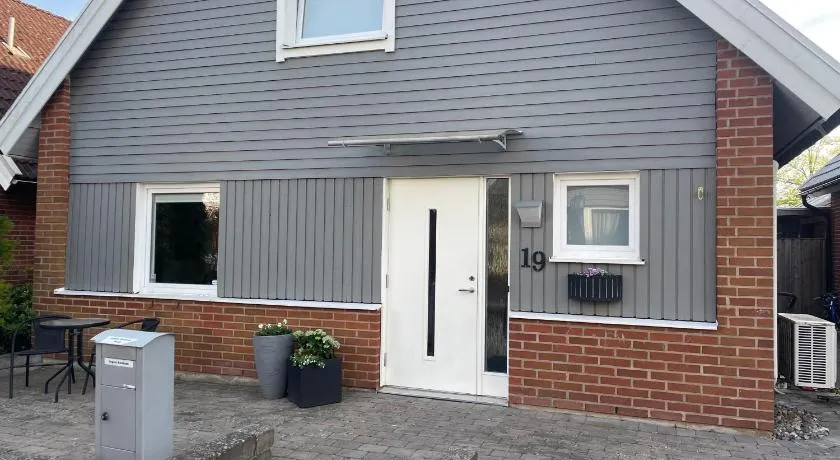 Hus barnvänligt nära strand - Image 1