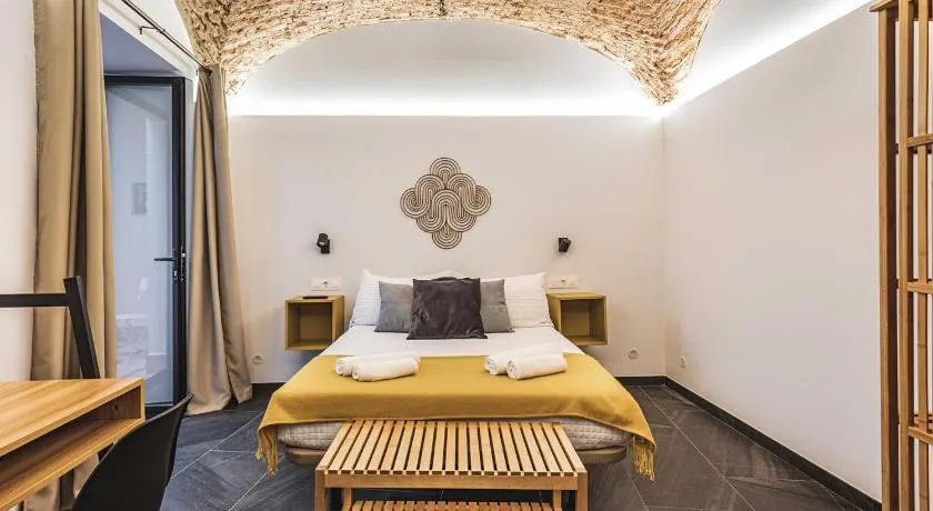 Apartamentos Cáceres Central Suites - Image 1