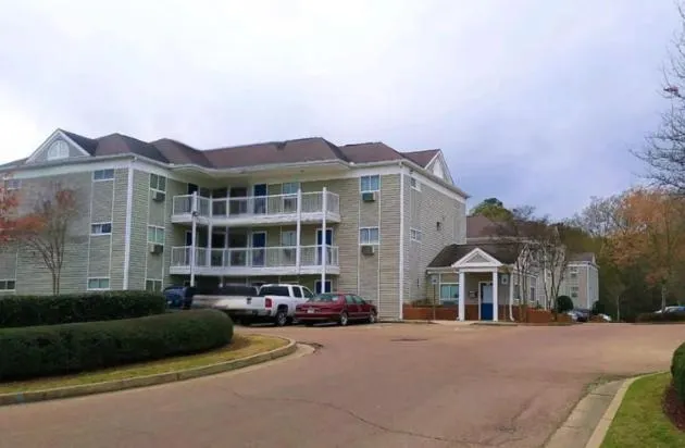 Birch Hill Suites Jackson - Image 1