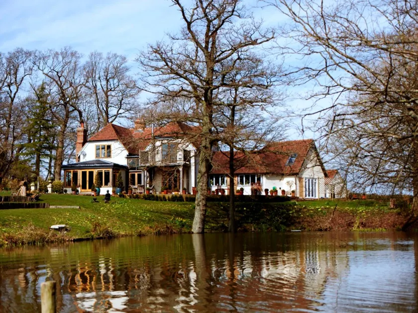 Shoyswell Cottage - Image 1