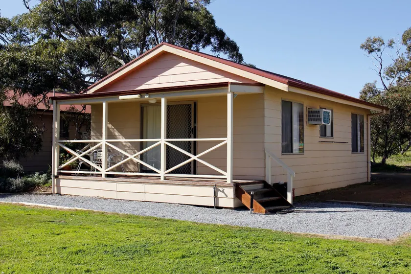 Cape Jervis Holiday Units - Image 1