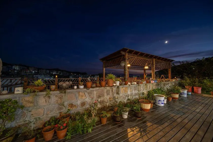 the Yard - Image 1