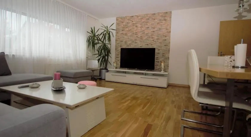 Luxury Apartment in Stuttgart - Image 1