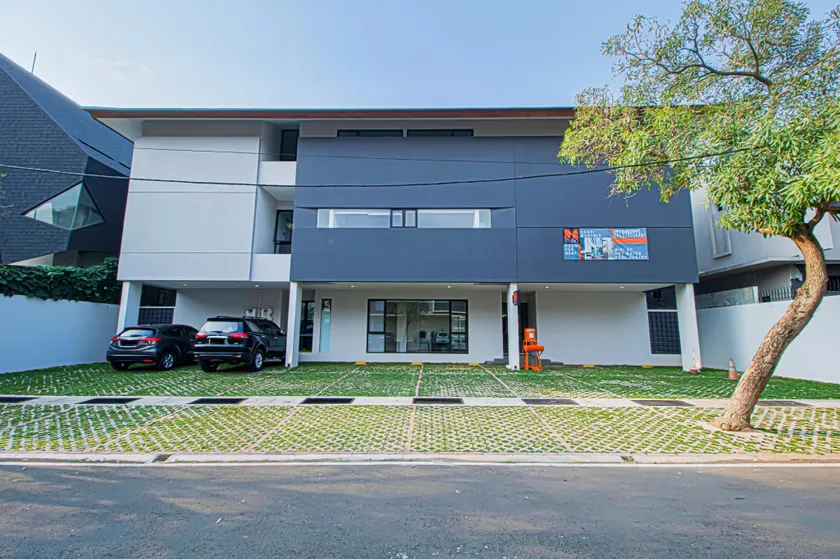 M Studio Karawaci - Image 1