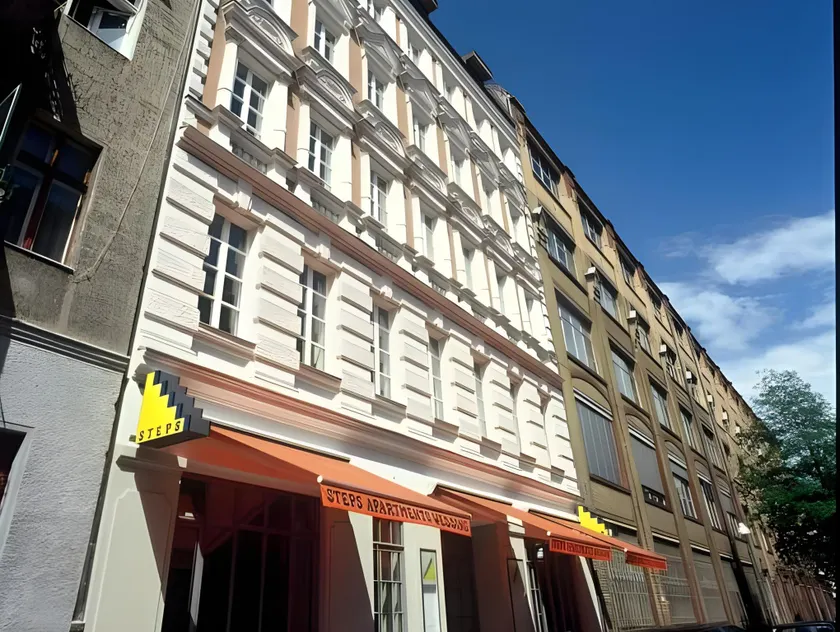 Steps-Hotel - Image 1