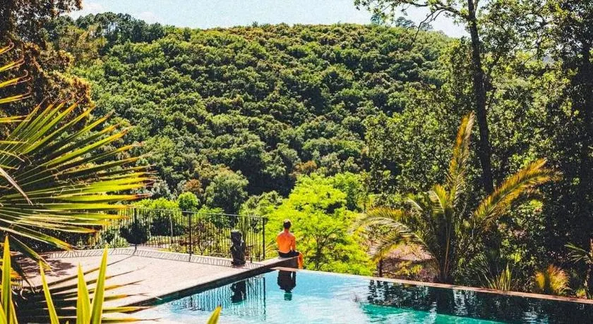 "Les Hauts du Marquet" - Meublé de tourisme 5 Etoiles - Gîte de groupe 15 Personnes en Cévennes - Piscine à débordement - Balnéo - Sauna - Nature - Image 1