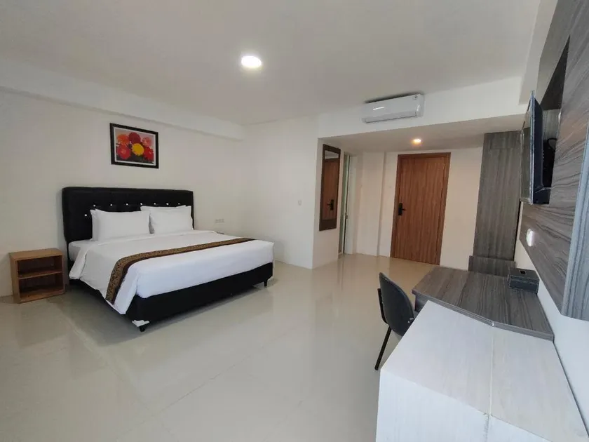 Golden Ganesha Hotel Yogyakarta by Ecommerceloka - Image 1