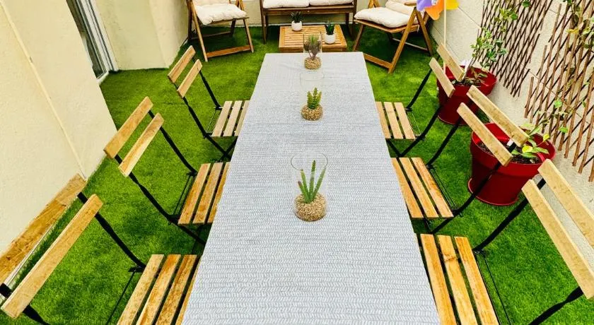 Loft Design Duplex 2 Chambres Terrasse 20 m2 Climatisation - Image 1
