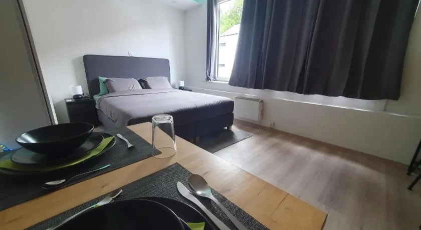 Le Cosy - Queen-size, full équipé, wifi, parking - Image 1