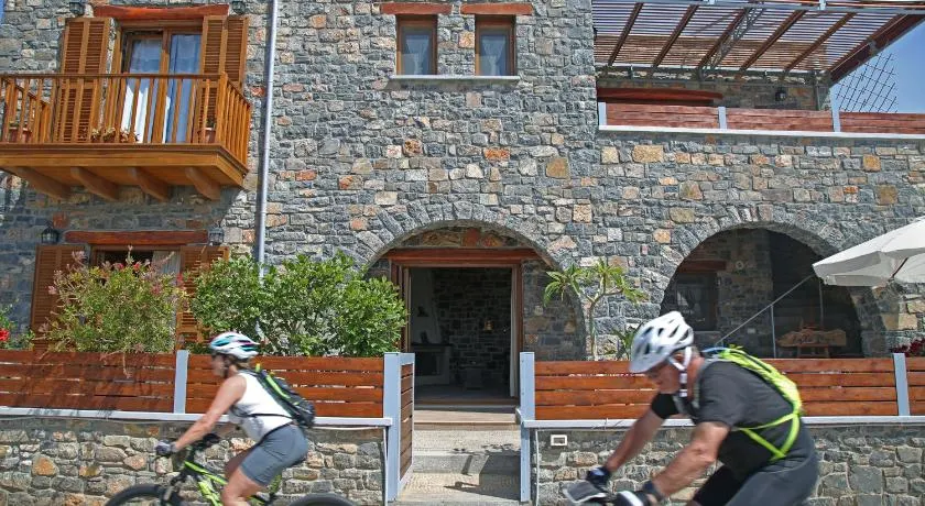 Kalo Nero Apartments - Image 1