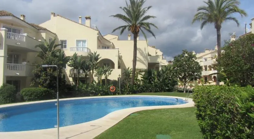 Apartment in El Paraiso - near Puerto Banus - Image 1