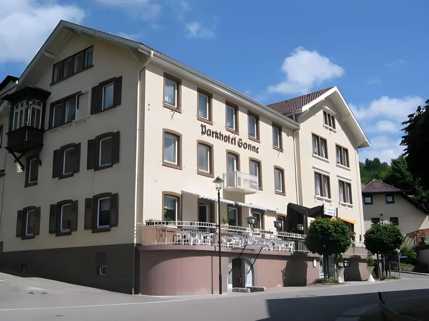Parkhotel Sonne - Image 1