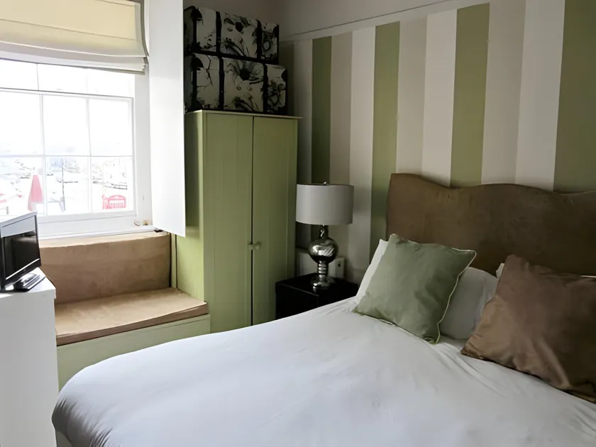 Kings Boutique Hotel - Image 1