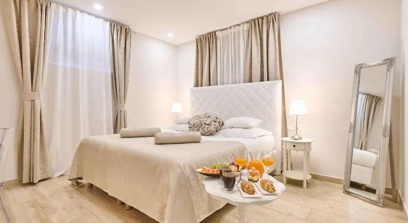 Best location Rooms - Image 1