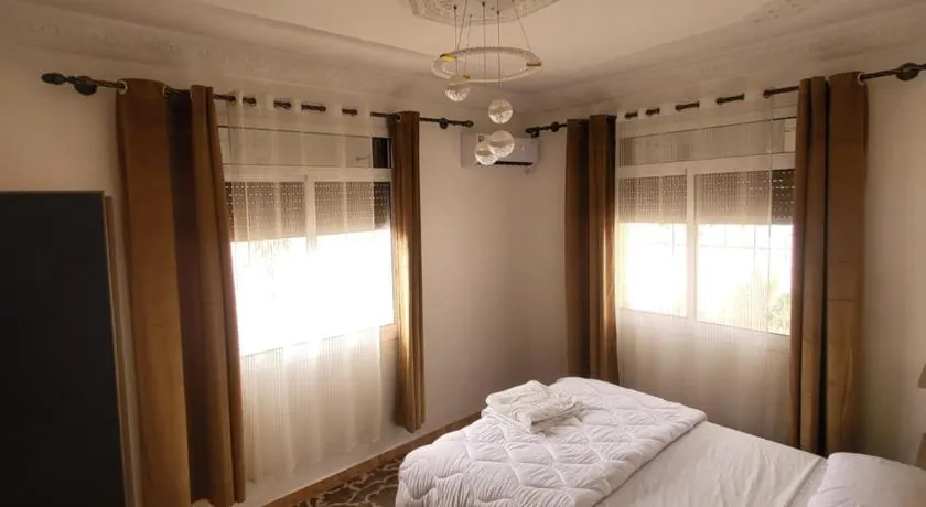 Errachidia Airport Apartment AC 15 Min Walk to Airport Gateway to Merzouga - Image 1