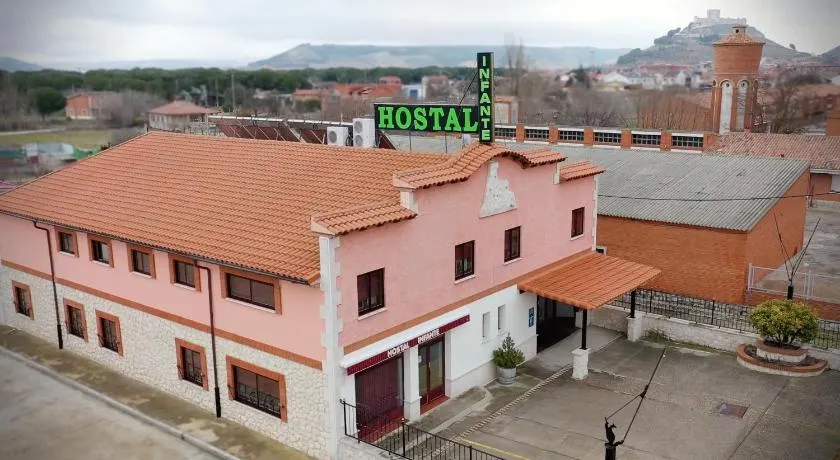 Hostal Infante Peñafiel - Image 1