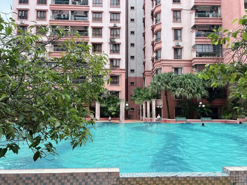 Marina Court Resort Condominium - Image 1