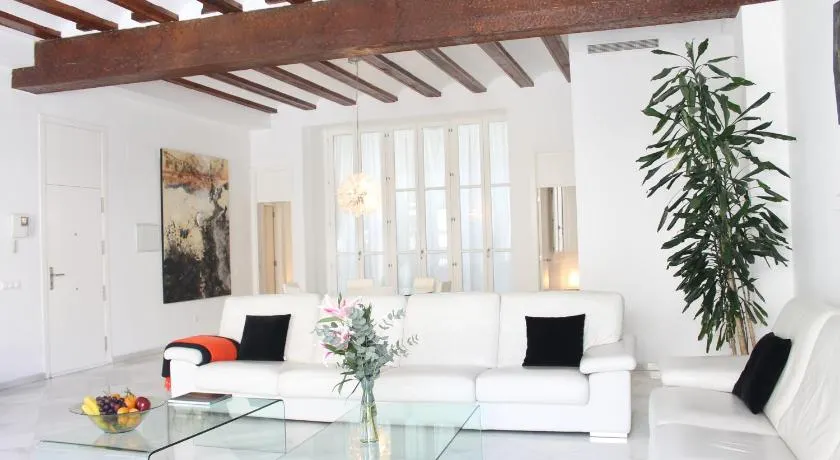 Apartamento Reina Catedral - Image 1