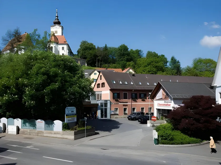Lavilo Hotel Straßgang - Image 1
