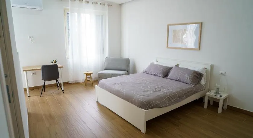 B-Rooms Pompei Scafati - Image 1