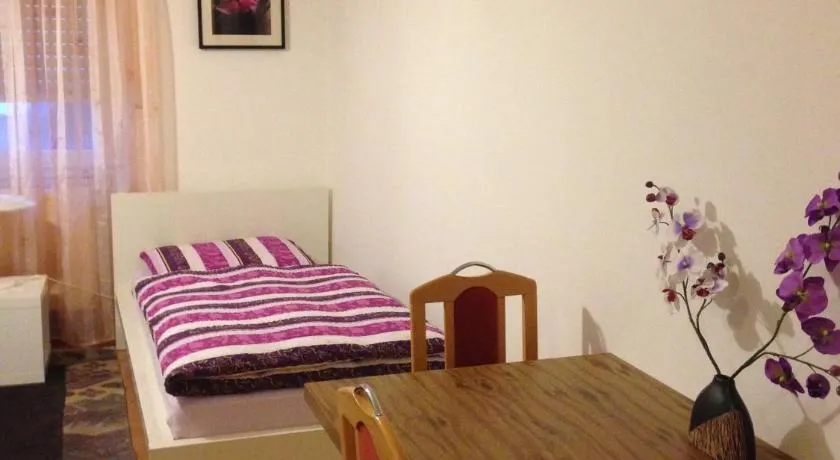 City Apartment in Nürnberg Am Plärrer - Image 1