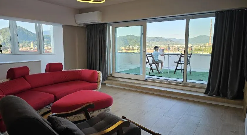 Penthouse Centru City View Baia Mare - Image 1