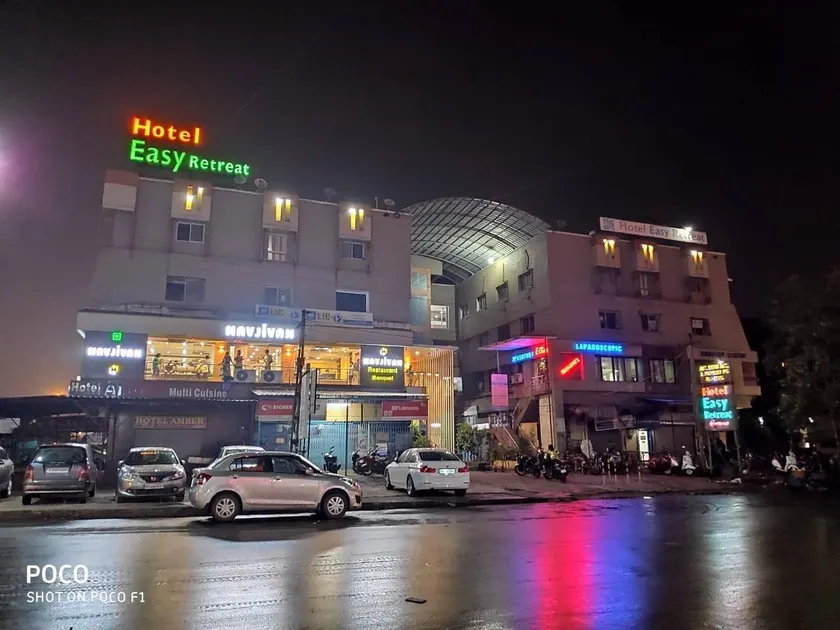 Hotel Easy Retreat - Image 1