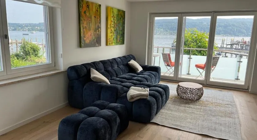 Lakeside, awesome & romantic, with stylish design - Image 1