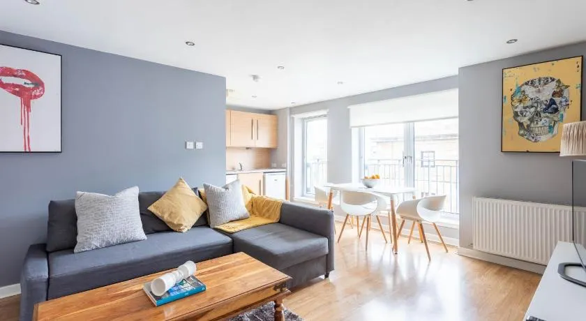 Merchant City Modern 1 Bed Executive Flat - Image 1