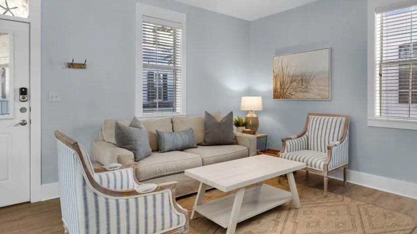 Dog Friendly @ Bungalows at Seagrove; 2 Blocks to Beach ~ Overlooks Pool/spa - Image 1