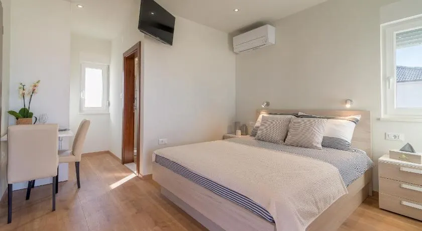 Studio apartman Rosa - Image 1