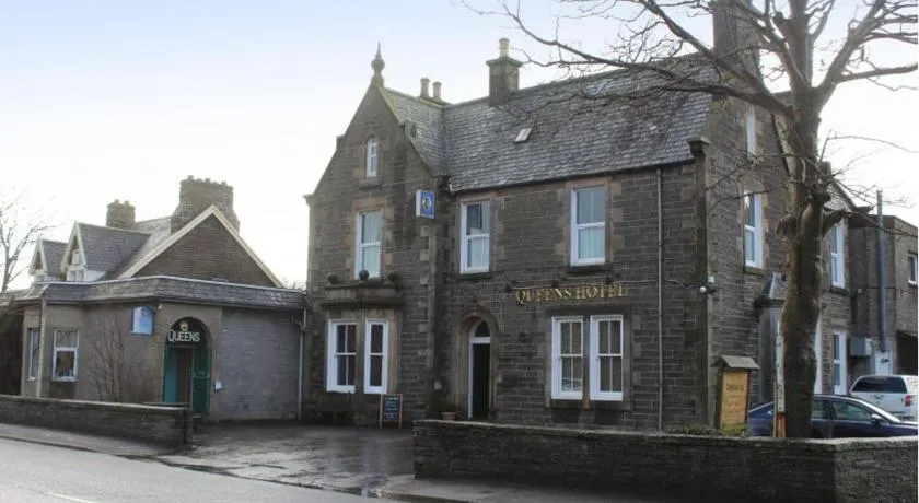 Queens hotel - Image 1