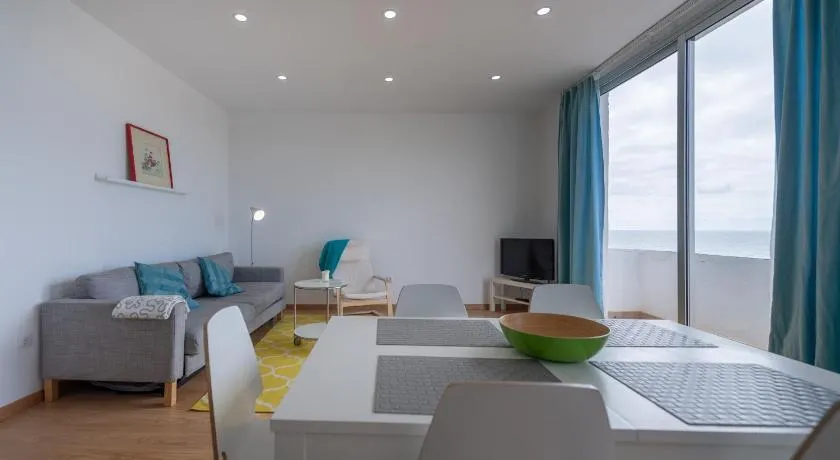 VISTA PLAYA Y MAR - sea view, wifi and AC - Image 1